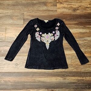 Unity World Wear Women's Size M, Embellished, distressed black top